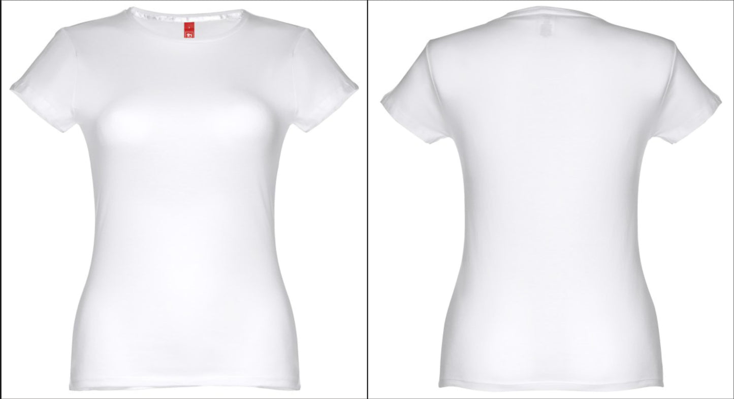 T-shirt branca feminina acinturada lisa para personalização com fotos